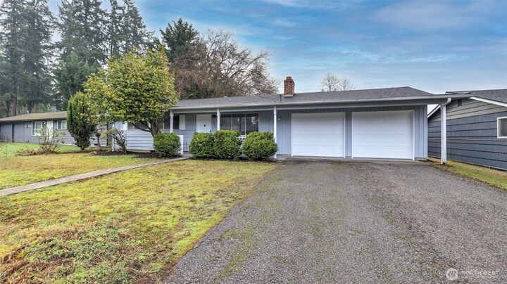 Property Photo:  2840  22nd Street SE  WA 98092 