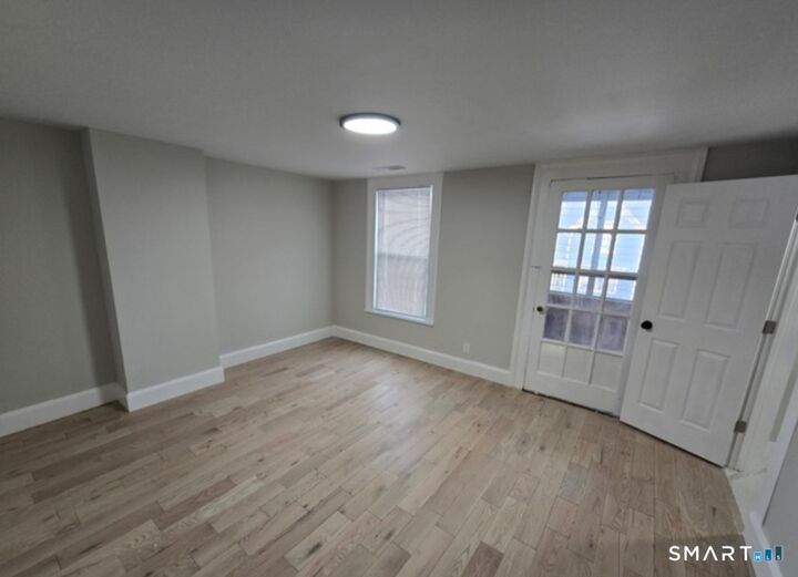 Property Photo:  80 Dickerman Street  CT 06511 