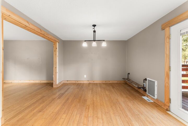 Property Photo: 17606 N Michael Rd WA 99005