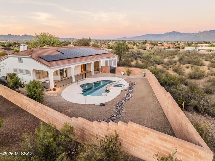 Property Photo:  7905 N Placita Murrieta  AZ 85743 