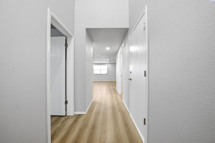 Property Photo: 8536 W Canyon Ave WA 99336