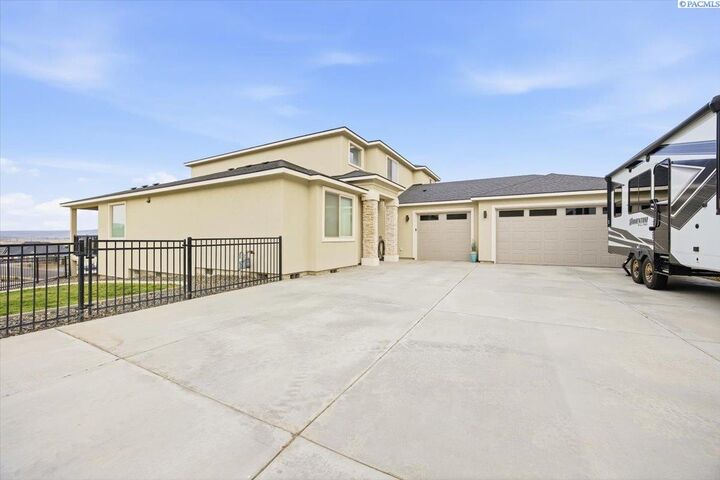 Property Photo:  6557 Argos St.  WA 99353 