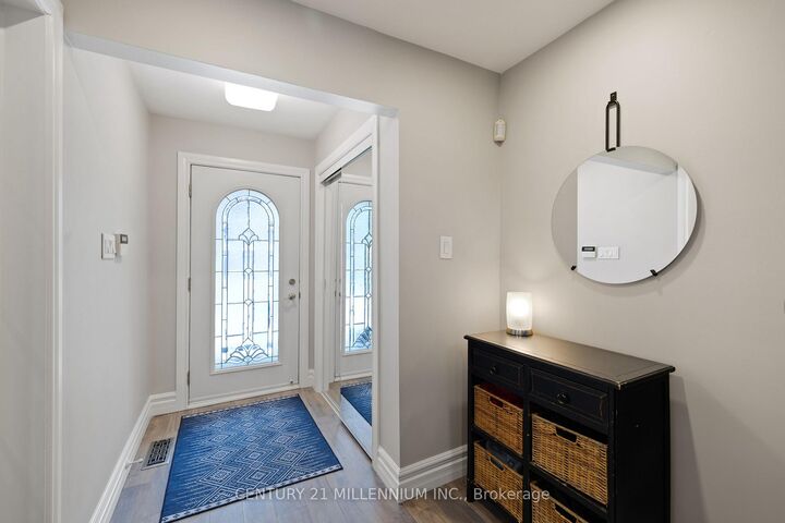 Property Photo:  4 Marchmount Crescent  ON L6S 2S9 
