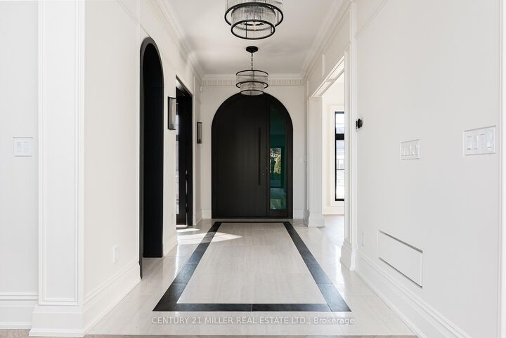 Photo de la propriété:  517 Stafford Drive  ON L6L 4M4 