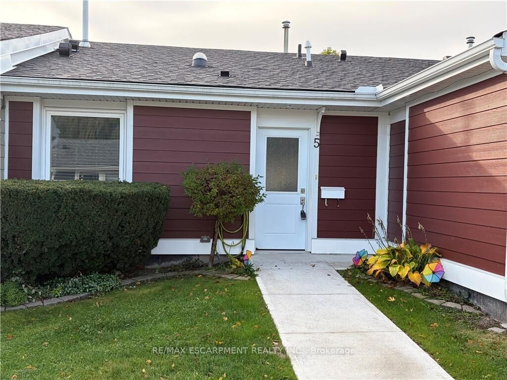 Property Photo: 5 Jaczenko Terrace ON L9B 1T8