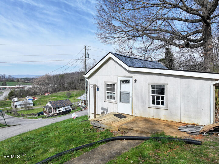Property Photo: 346 Locust Street TN 37745