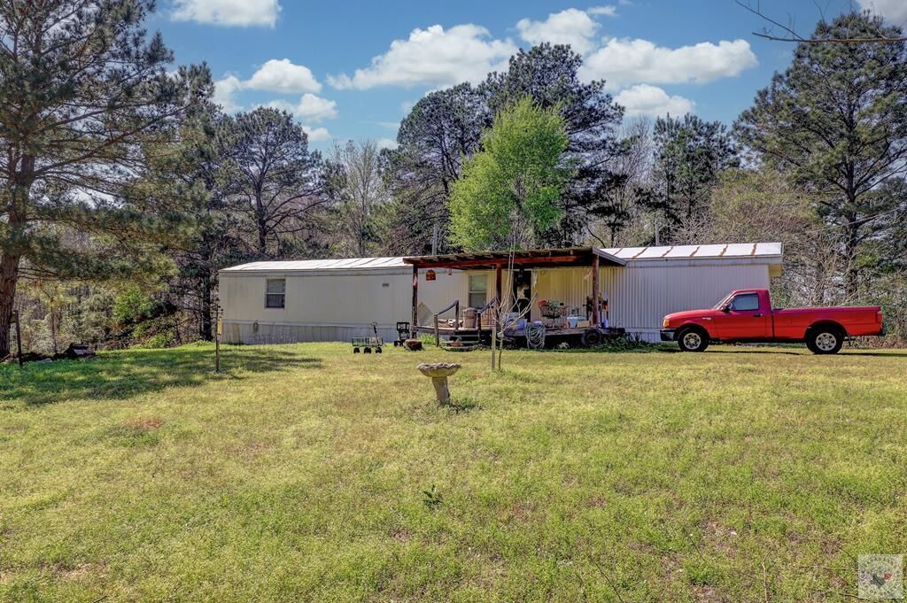 Property Photo:  40 Private Road 1011  AR 71854 