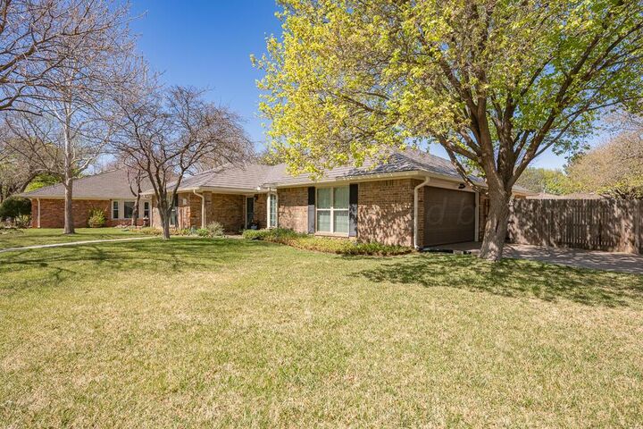 Property Photo:  6900 Andover Drive  TX 79109-6460 
