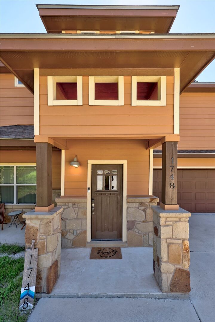 Property Photo:  1748 Lakeshore Drive  TX 78133 