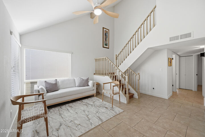 Property Photo:  1125 E Kaler Drive  AZ 85020 