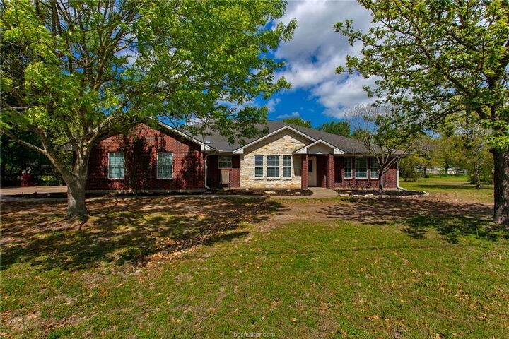 Property Photo:  4203 Golden Eagle Dr Drive  TX 77808 