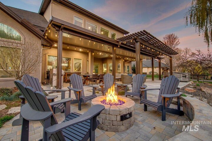 Property Photo: 1013 E Rivers End Drive ID 83616-0000