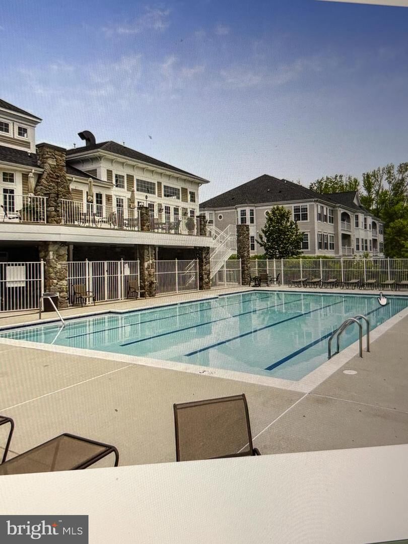 Property Photo: 1523 Enyart Way 102 MD 21409