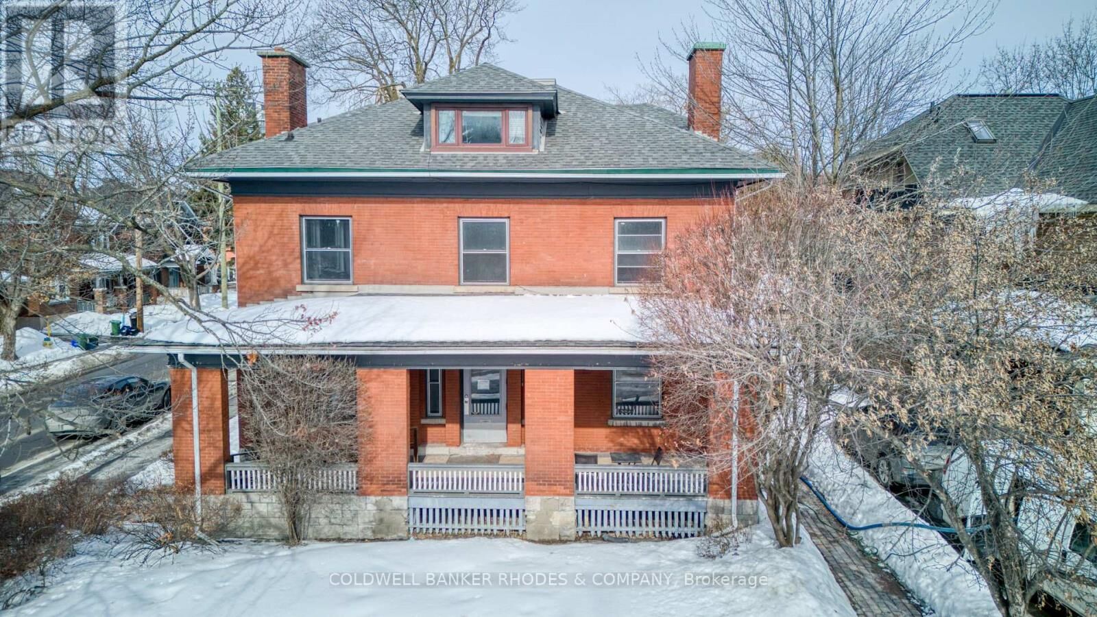 Property Photo: 505 O'Connor Street ON K1S 1Y8