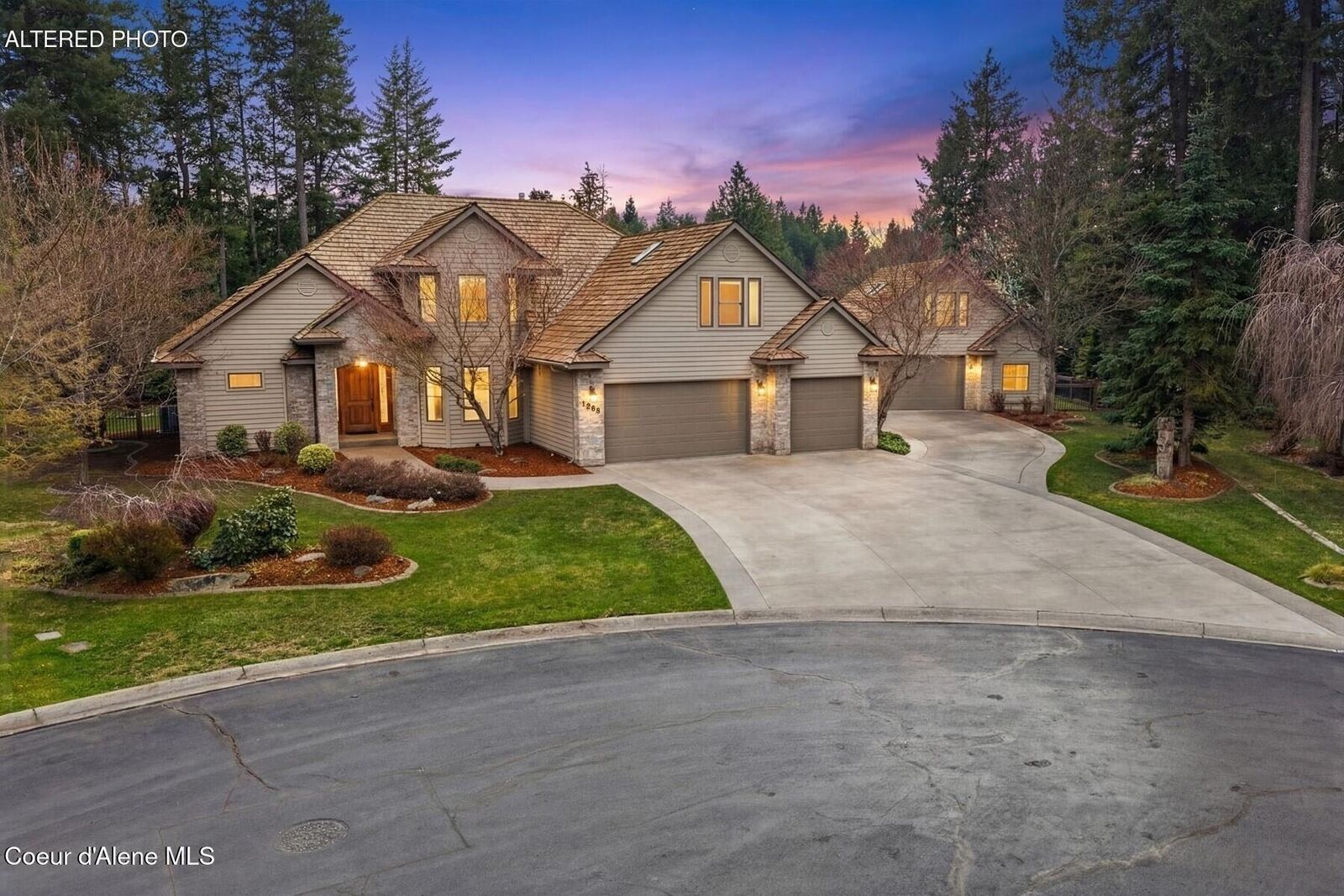 Property Photo: 1268 E Woodstone Ct ID 83835