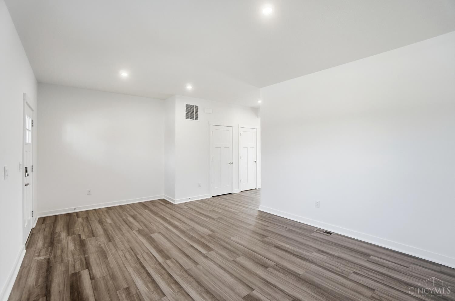 Property Photo: 85 Chestnut Street OH 45066