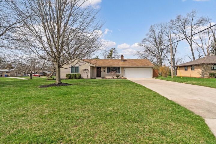 Property Photo: 3275 Colchester Road OH 43221