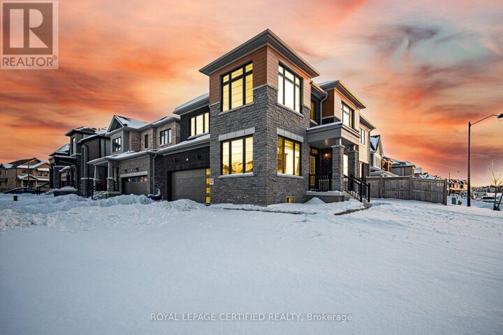 Property Photo:  51 Hawick Crescent  ON N3W 0G5 