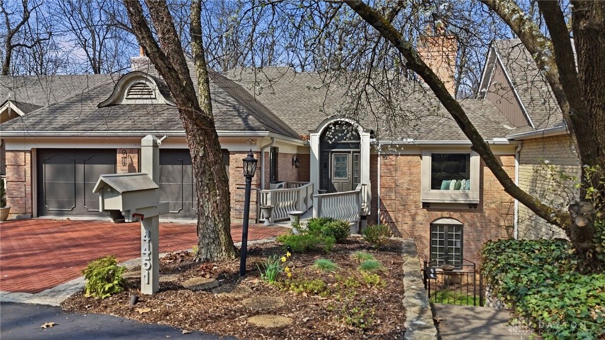 Property Photo: 4451 Royal Ridge Way OH 45429