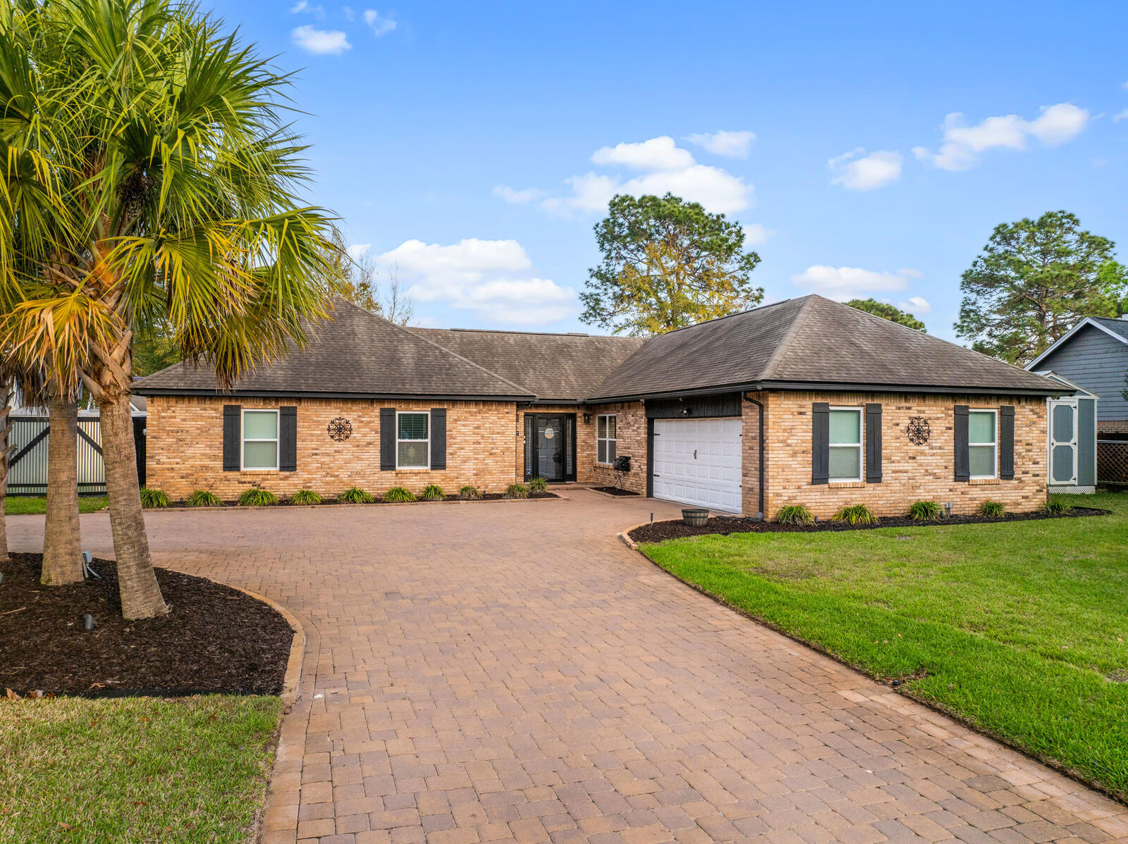Property Photo: 11 Hampton Circle FL 32578