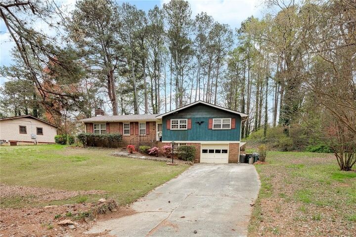 Property Photo:  835 Castlewood Drive  GA 30189 