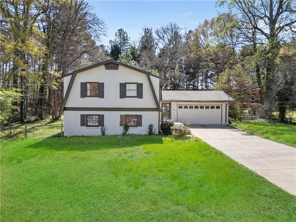 Property Photo:  1296 Mohawk Drive NW  GA 30043 