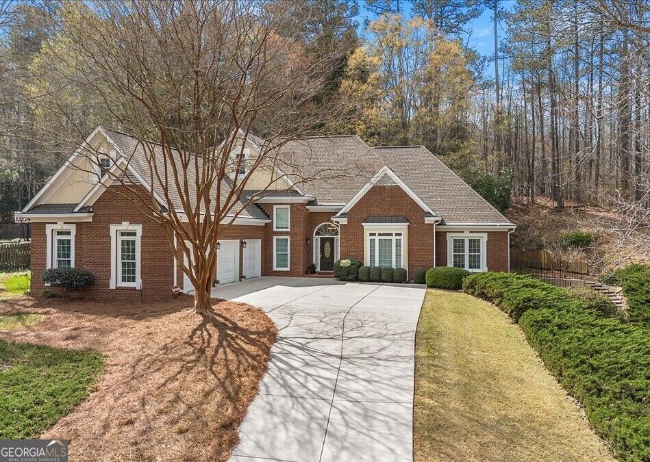 Property Photo:  565 Kings County Court  GA 30004 