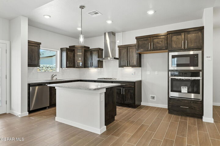 Property Photo:  11864 Barrenkale Place  TX 79934 