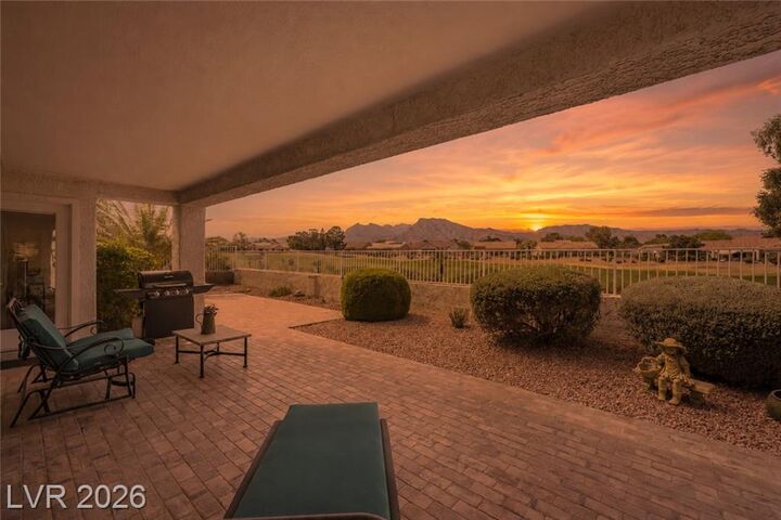Property Photo: 2921 Golf Links Drive NV 89134