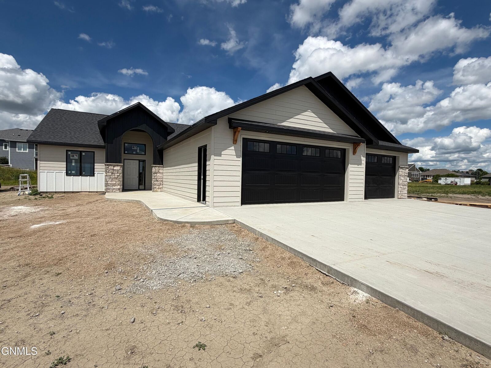 Property Photo:  4420 Marsh Hawk Drive  ND 58503 