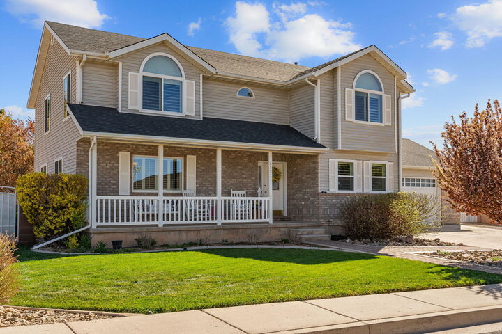 Property Photo:  2121 W 546 S  UT 84720 