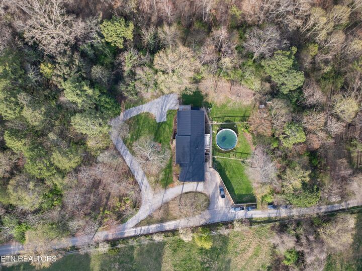 Property Photo: 6720 Ridgeview Rd TN 37918