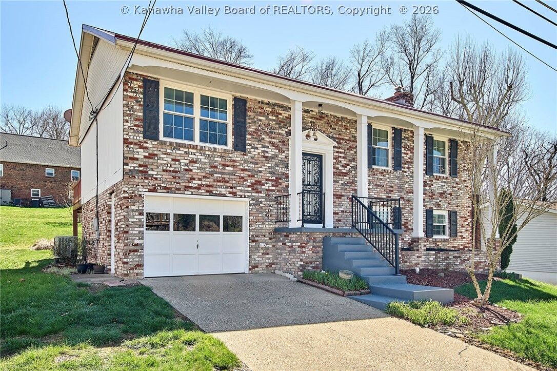 Property Photo:  287 Oakmont Drive  WV 25159 