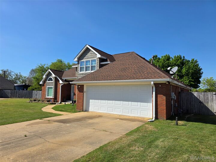 Property Photo:  7313 Lakeside Court  AL 36117 