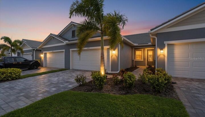 Property Photo: 12349 Asana Court FL 34293