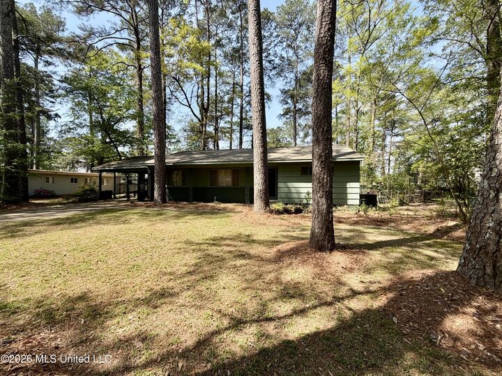Property Photo:  5447 Wayneland Drive  MS 39211 