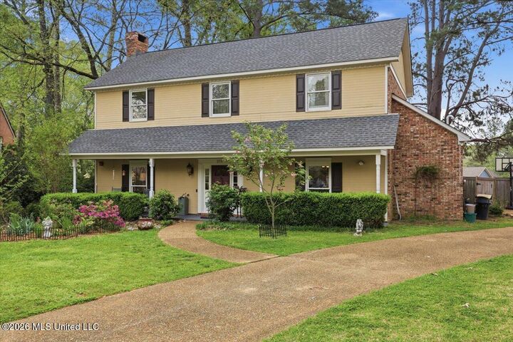 Property Photo:  215 Comstock Lane  MS 39110 