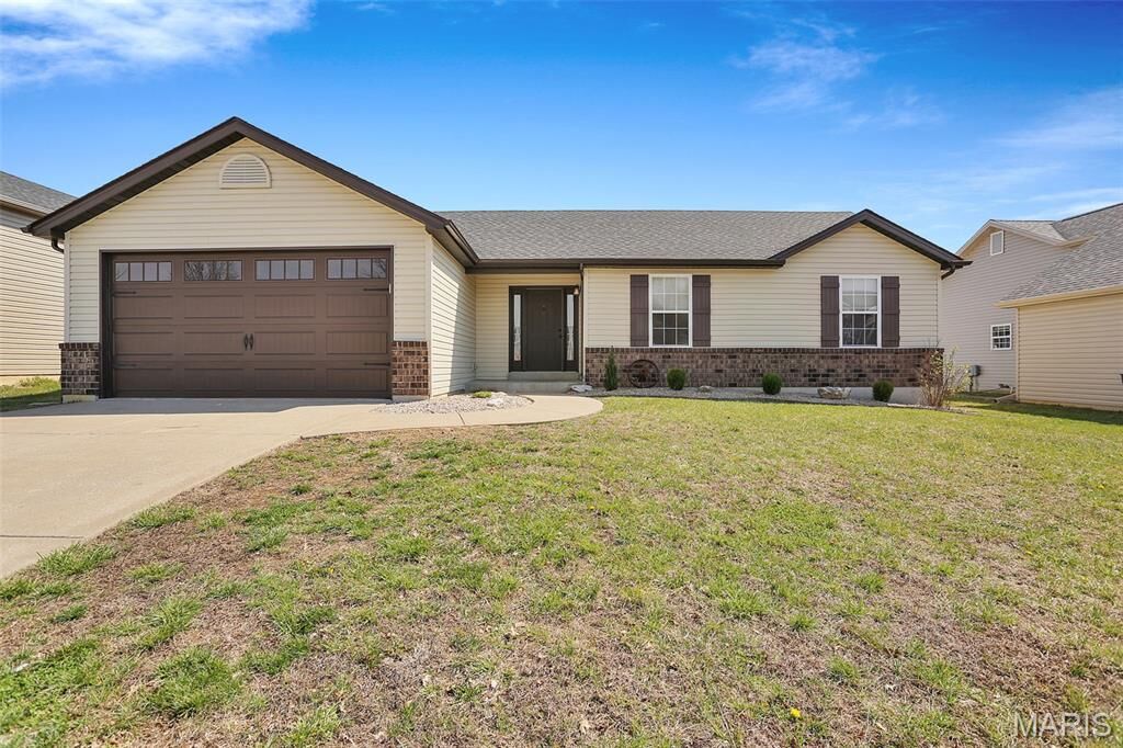 Property Photo:  22 Colonial Creek Court  MO 63385 