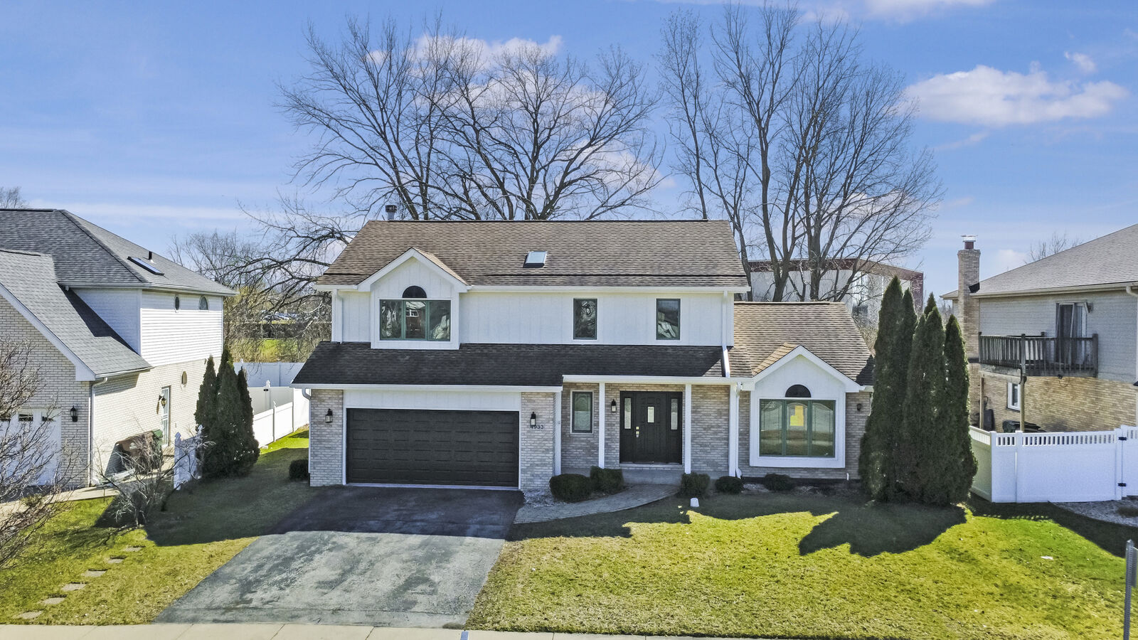 Property Photo: 4933 Meadow Lake Drive IL 60471