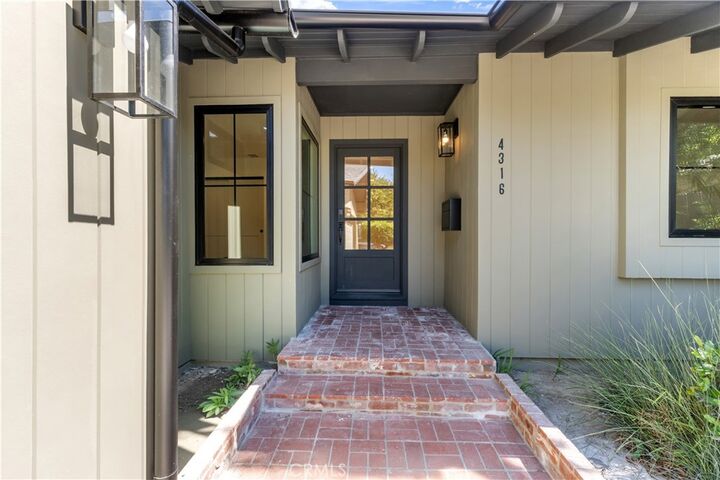 Property Photo:  4316 Bellaire  CA 91604 