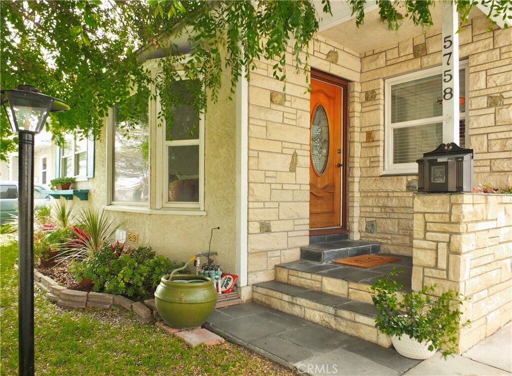 Property Photo:  5758 Eckleson Street  CA 90713 