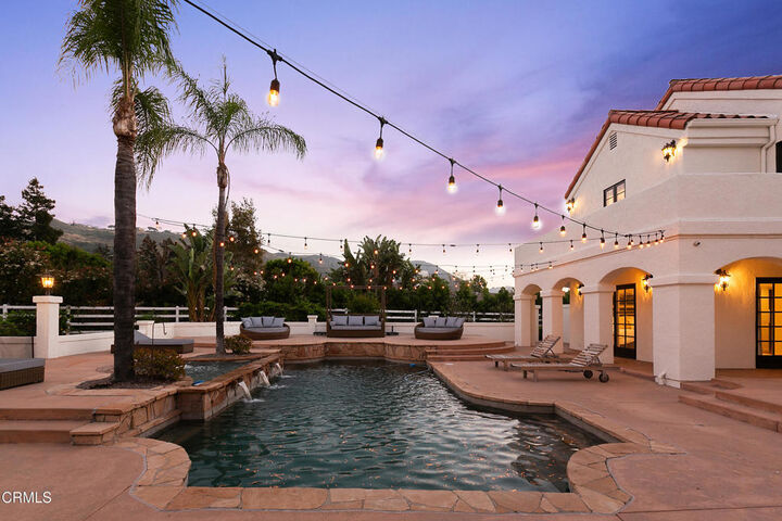 Property Photo: 2296 Applewood Lane CA 93012