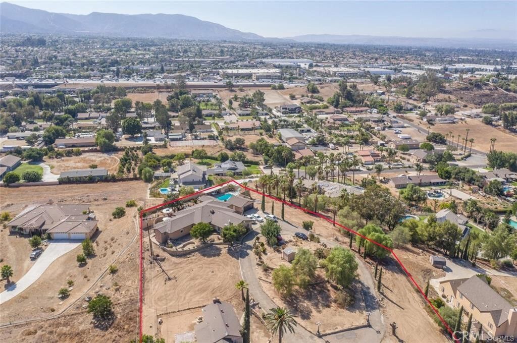 Property Photo: 18855 Consul CA 92881