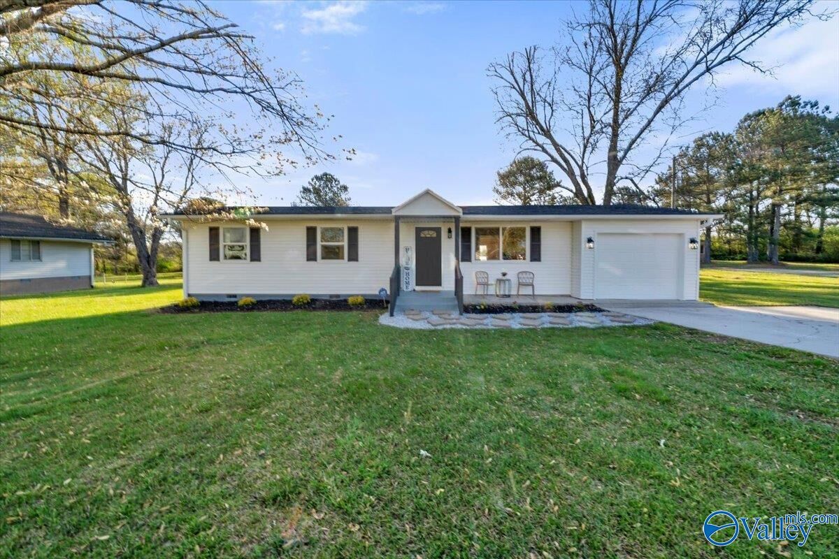 Property Photo: 167 W Highlander Road AL 35749