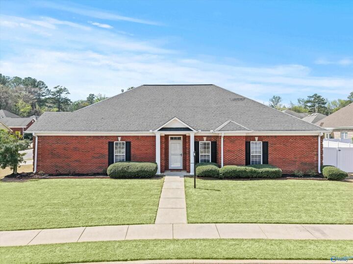 Property Photo: 2511 Millwood Circle AL 35803