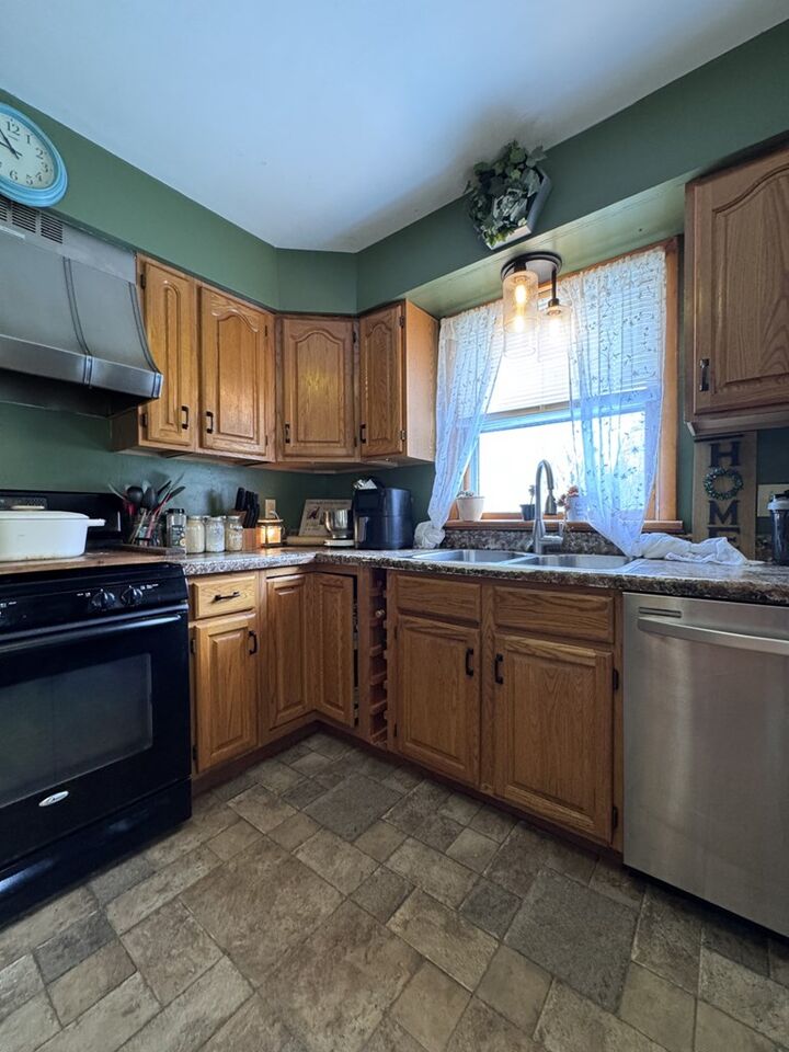 Property Photo: 16682 Route 6 PA 16749