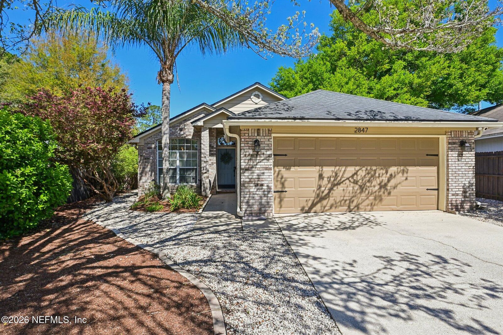 Property Photo: 2847 Sutton Estates Circle N FL 32223