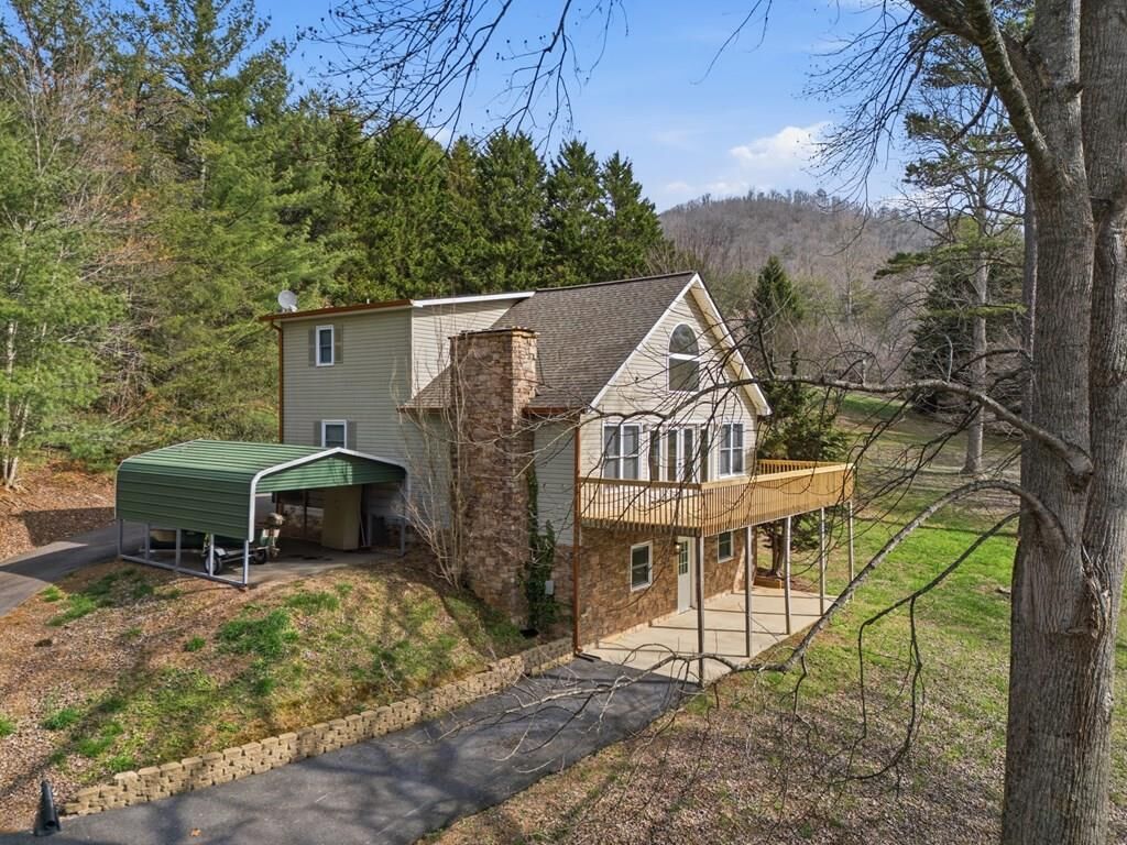 Property Photo:  3015 Bear Lane  GA 30546 