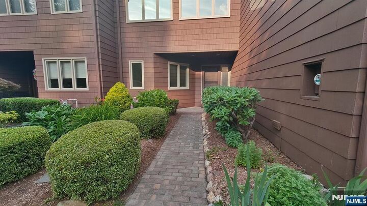 Property Photo: 5 S Bayard Lane NJ 07430