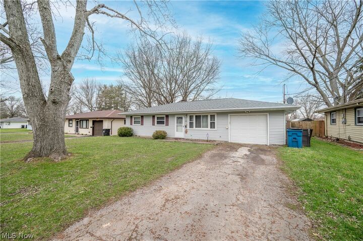 Property Photo: 151 N Yorkshire Boulevard OH 44515